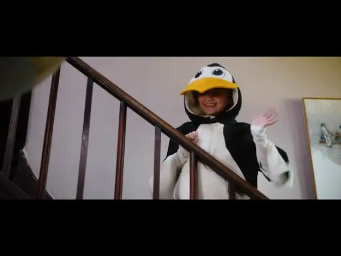 Video for the film The Chaos Sisters feat. Penguin Paul — Trailer [Subtitled]