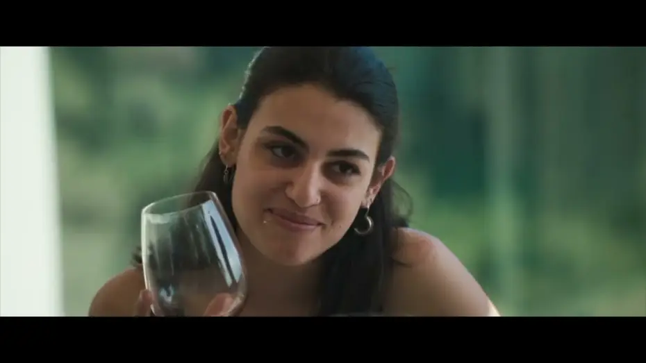 Video for the film Happy Holidays — Happy Holidays - Trailer Ufficiale