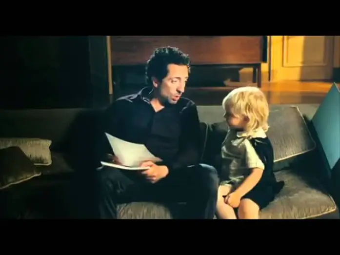 Video for the film Happiness Never Comes Alone — La felicidad nunca viene sola - Trailer en español