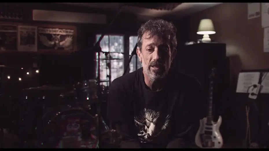 Video for the film Manolo Kabezabolo (Si todavía te kedan dientes es ke no estuviste ahí) — "Manolo Kabezabolo: Cuatro Décadas de Autenticidad Punk"