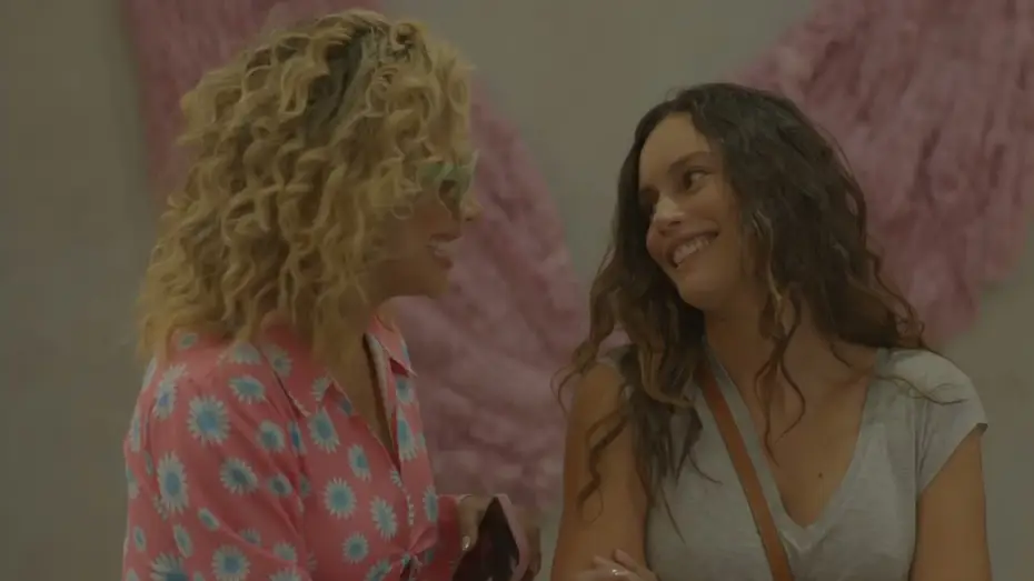 Video for the film Julia tiene sugar — Julia tiene Sugar Tráiler Oficial