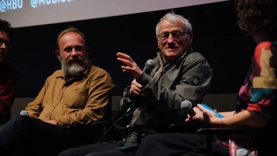 Video for the film 7 Walks with Mark Brown — Pierre Creton and Vincent Barré on 7 Walks with Mark Brown