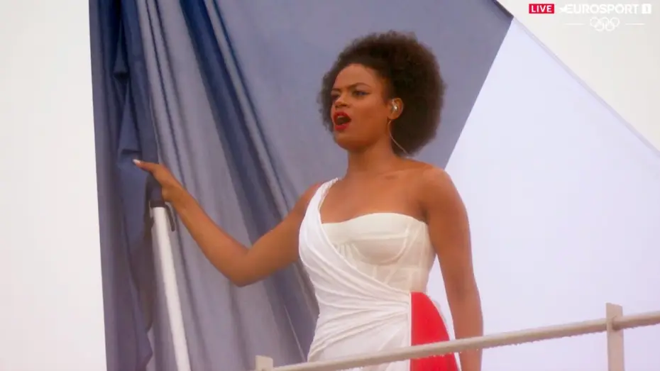 Video for the film Paris 2024 Olympic Opening Ceremony — JO PARIS 2024 - L'incroyable Marseillaise d'Axelle Saint-Cirel sur le toit du Grand Palais