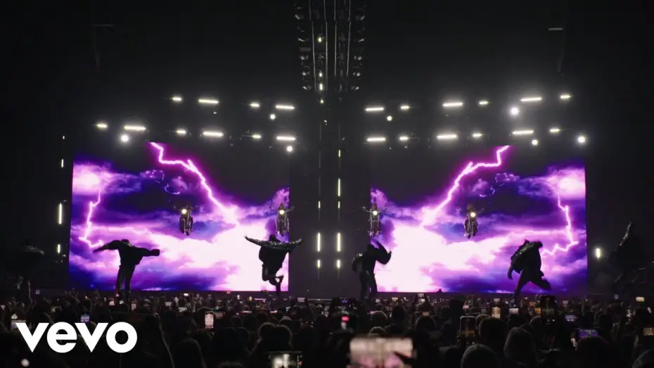 Video for the film The Girls Aloud Show — Girls Aloud - Wake Me Up (Live)