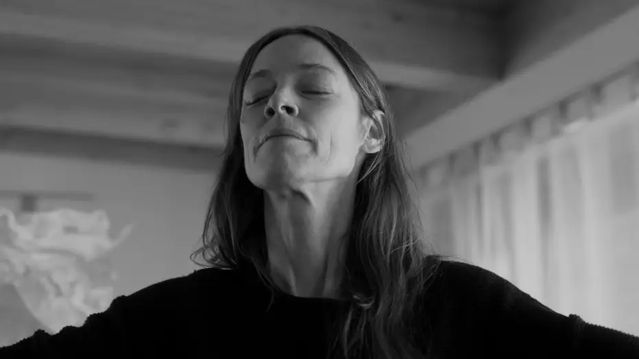 Video for the film In My Parents' House — Im Haus meiner Eltern – trailer | IFFR 2025