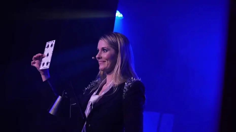 Video for the film Caroline Marx - Girl Power — Caroline Marx - Spectacle "GIRL POWER"