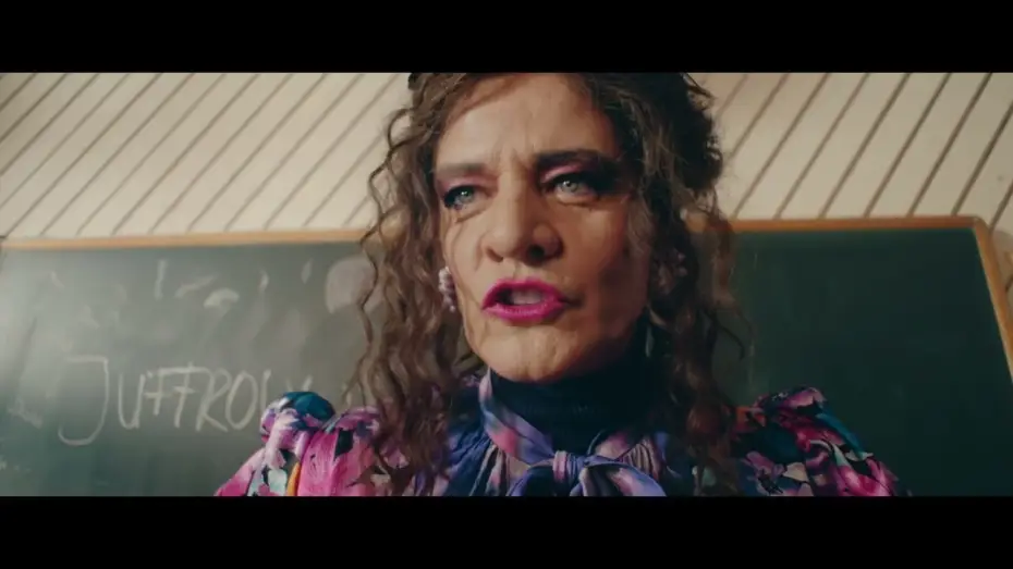 Video for the film Miss Pots — Juffrouw Pots - Officiële trailer