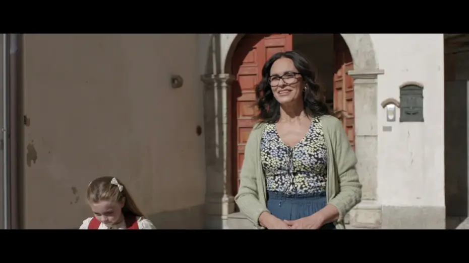 Video for the film Poveri Noi — Poveri Noi | Trailer