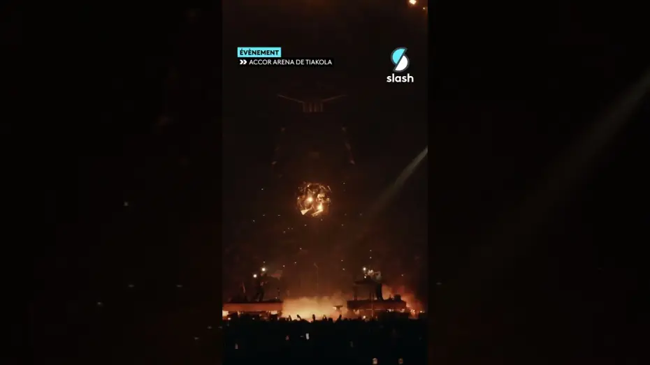 Video for the film Tiakola à l'Accor Arena — L'émotion au Bercy de Tiakola pour Coucher de Soleil 🥹 #shorts #concert #rap #live #musique
