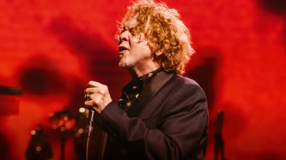 Video for the film Simply Red – Live in Santiago de Chile — Simply Red - Something Got Me Started (En direct de Santiago)