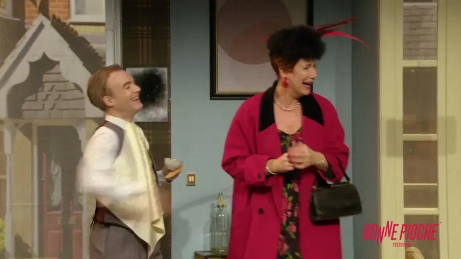 Video for the film L'amour chez les autres — L'AMOUR CHEZ LES AUTRES - Extrait
