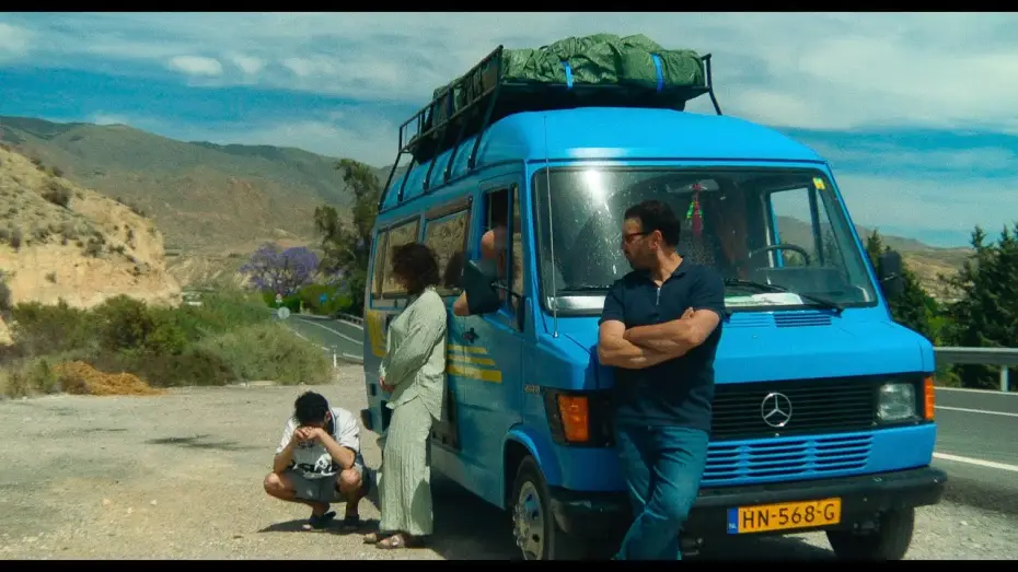 Video for the film Porte Bagage — Official Trailer