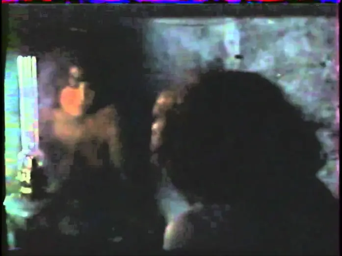 Video for the film Tender Dracula — Tendre Dracula " J'ai peur du noir j'ai peur du loup" les débuts de Miou Miou en chanteuse denudée