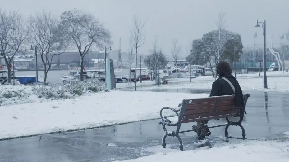Video for the film The Leaf Covered in Hoarfrost — Kırağı Tutmuş Yaprak (2026) | Kısa Film Resmî Fragman