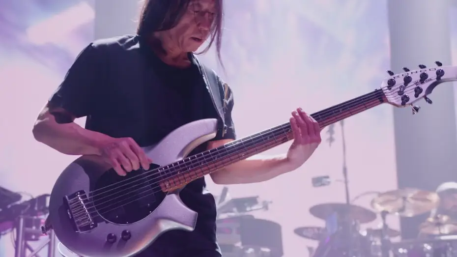 Video for the film Dream Theater - Quarantième: Live à Paris — Dream Theater - Barstool Warrior (Quarantième Live à Paris)