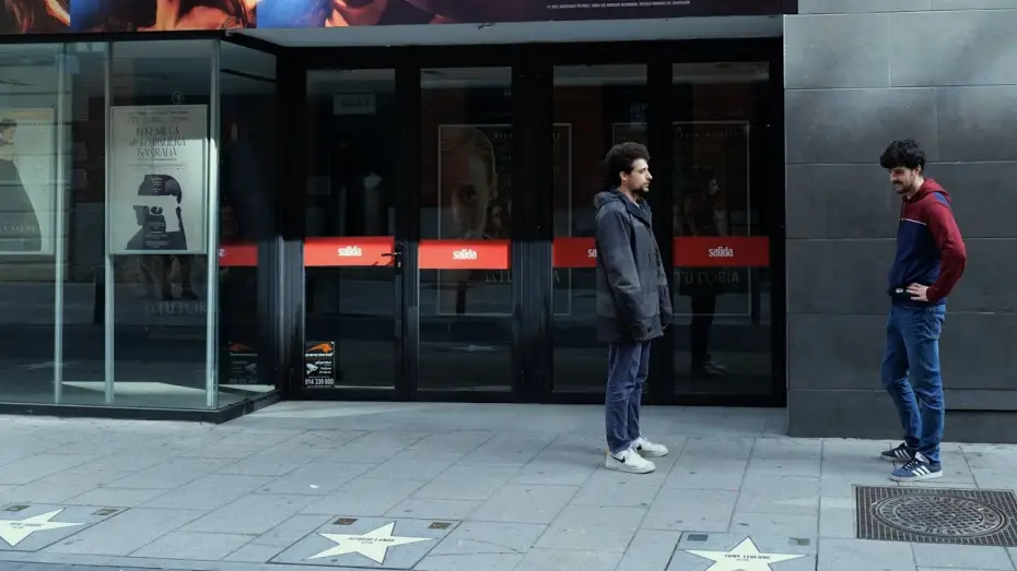 Video for the film Está Detrás de Mí — Está detrás de mí