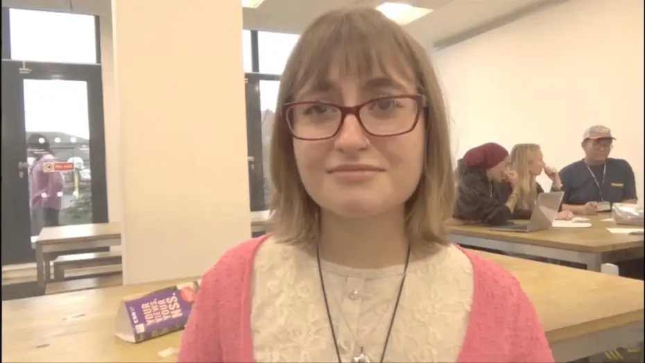 Video for the film Betsy wants her hat back — Betsy wants her hat back