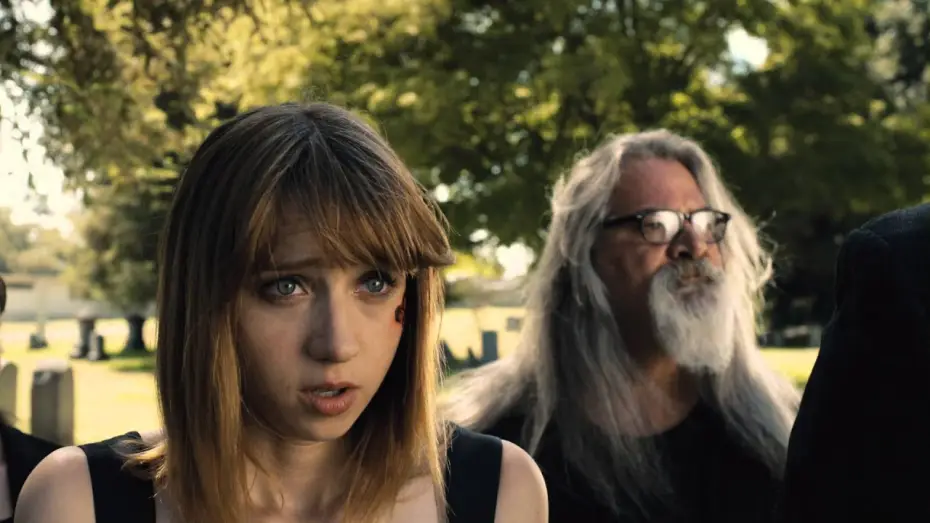 Video for the film The Pretty One — Trailer : The Pretty One - Ab 28.08. im Handel!