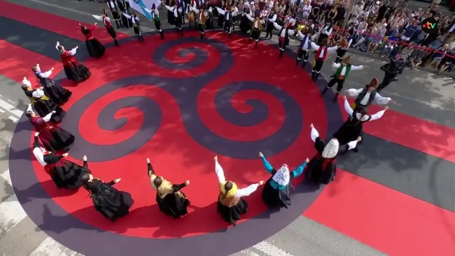 Video for the film La Grande Parade des Nations Celtes — Grande Parade des Nations Celtes 2026 - Grupo de baile Tequexetéldere (Galice)