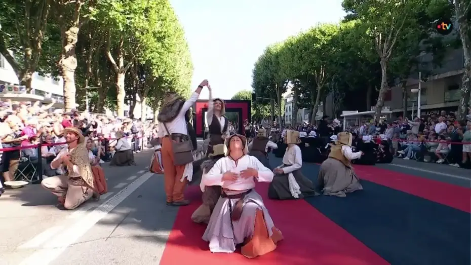 Video for the film La Grande Parade des Nations Celtes — Grande Parade des Nations Celtes 2026 - Le cercle Festerion ar Brug (Pluneret)