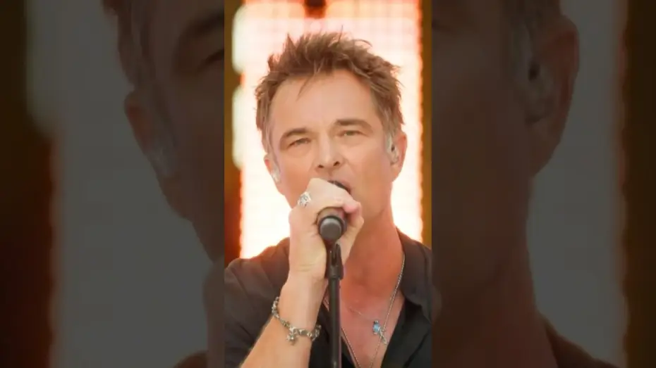 Video for the film Versailles en fête — "Vivre pour le meilleur" au château de Versailles 🔥 #DavidHallyday