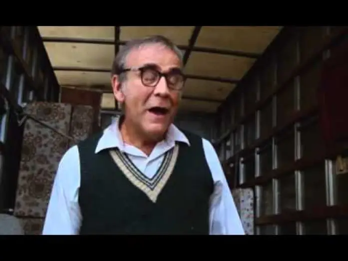 Video for the film The Chain — The Chain - "Moving house is upsetting" pt1.m4v