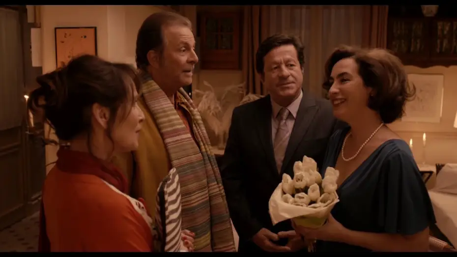 Video for the film The Gilded Cage — La Cage Dorée - Le Diner