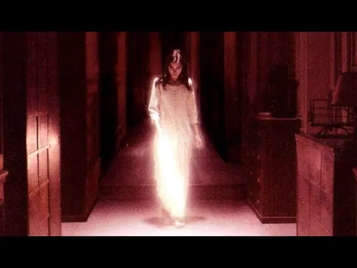 Video for the film House of Voices — EL INTERNADO (Saint Ange) - Trailer español