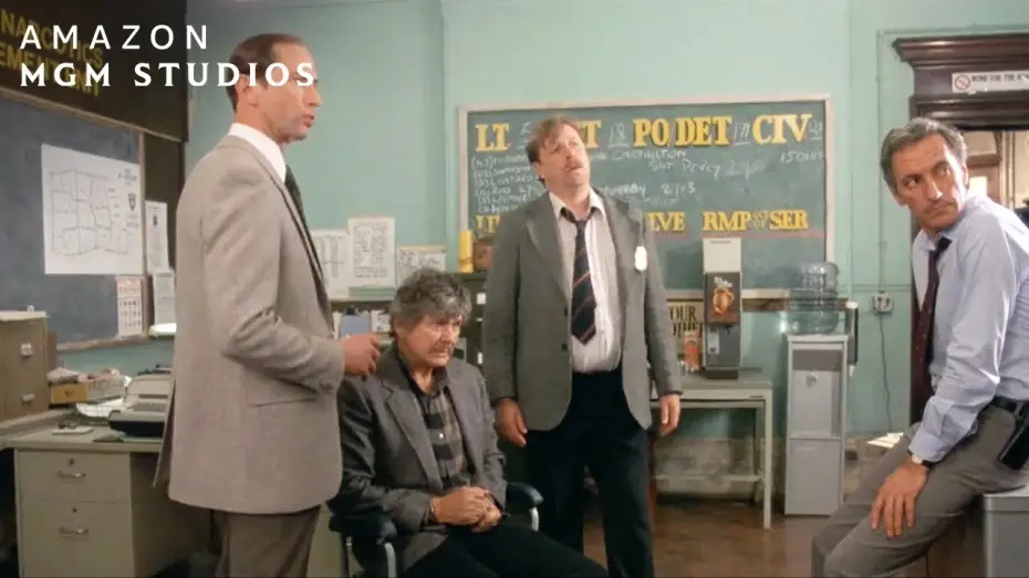 Video for the film Death Wish 3 — Paul Gets Arrested