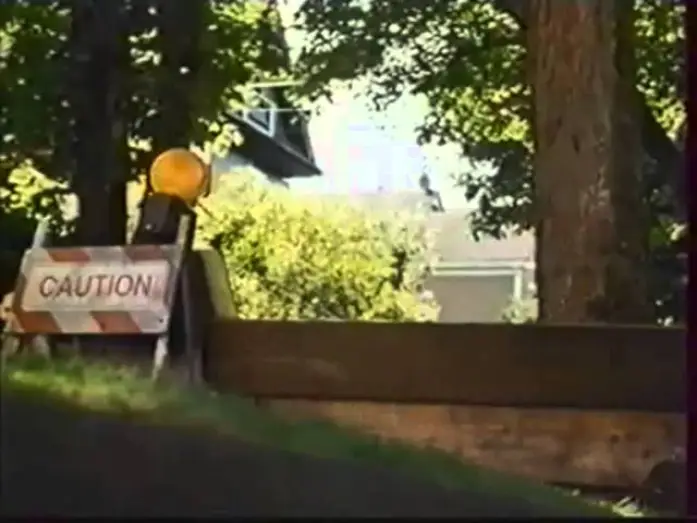 Video for the film Homeward Bound II: Lost in San Francisco — L'Incroyable Voyage II à San Francisco - Bande Annonce VHS