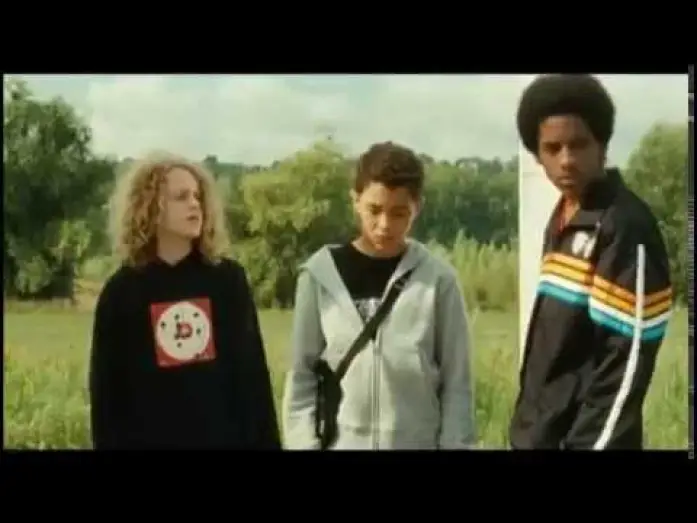 Video for the film Neuilly Yo Mama! — Neuilly yo mama / Neuilly sa mère ! (2009) - French trailer