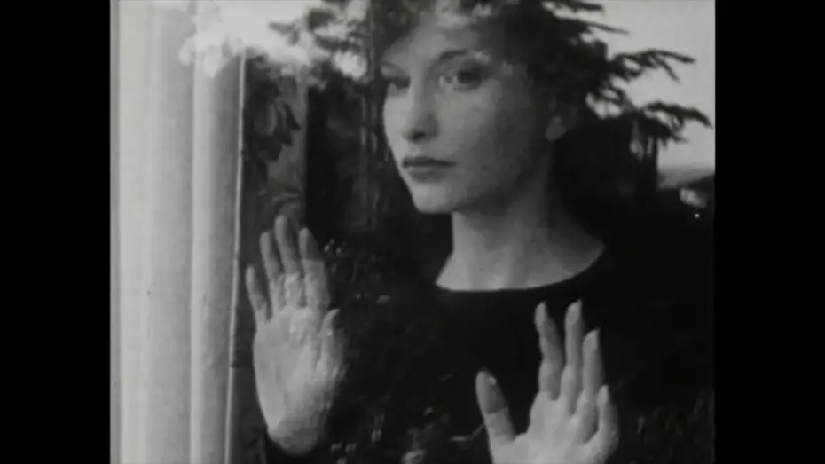 Video for the film Meshes of the Afternoon — Meshes of the Afternoon  (1943) - Maya Deren (Original Music by Feona Lee Jones)
