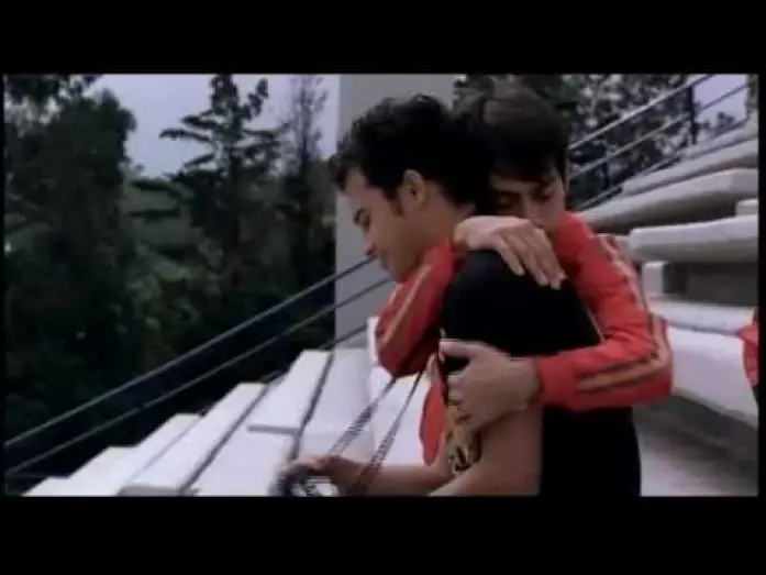 Video for the film Broken Sky — El cielo dividido (y también el silencio)