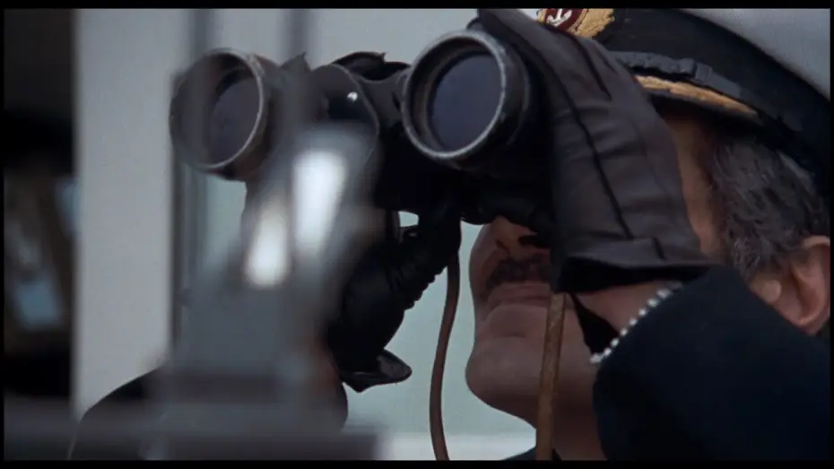 Video for the film Juggernaut — TERREUR SUR LE BRITANNIC - EXTRAIT : "Le grand saut" VOST