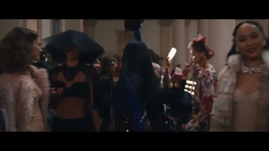 Video for the film The Devil Wears Prada 2 — Grab Your Friends
