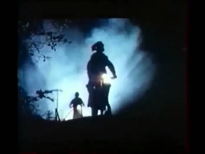 Video for the film The Lost Boys — Génération perdue ( bande annonce VF )