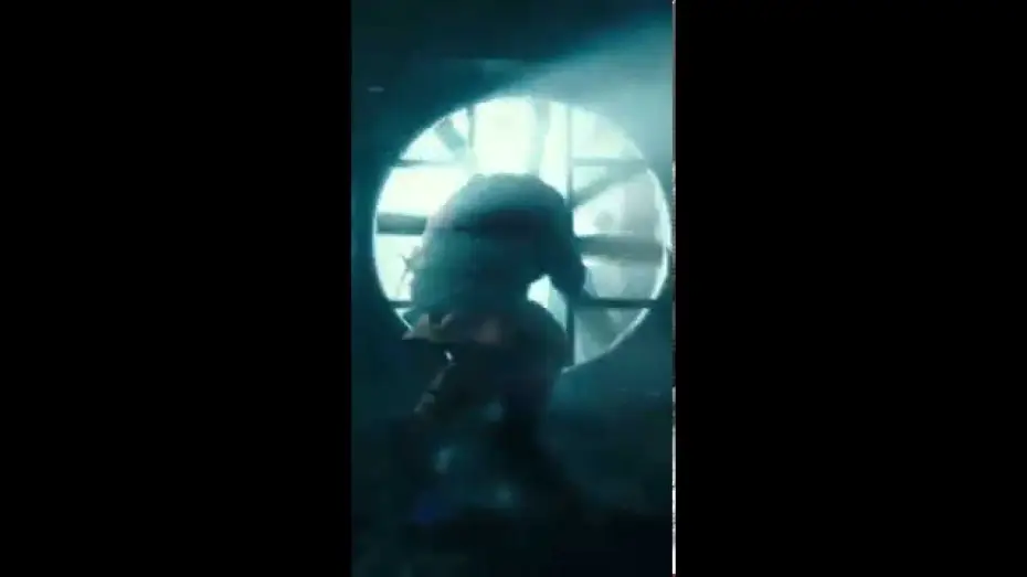 Video for the film Teenage Mutant Ninja Turtles — NINJA TURTLES : l'affiche animée de Raphael
