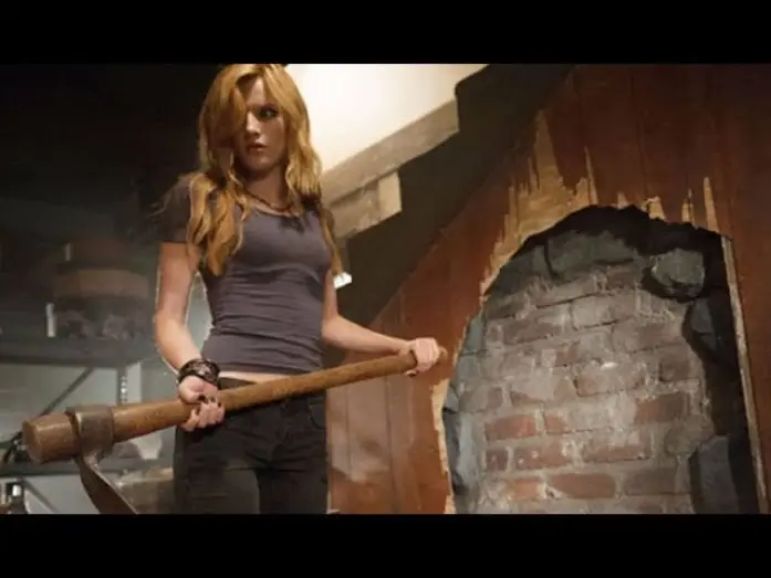 Video for the film Amityville: The Awakening — Amityville: El despertar - Trailer español (HD)