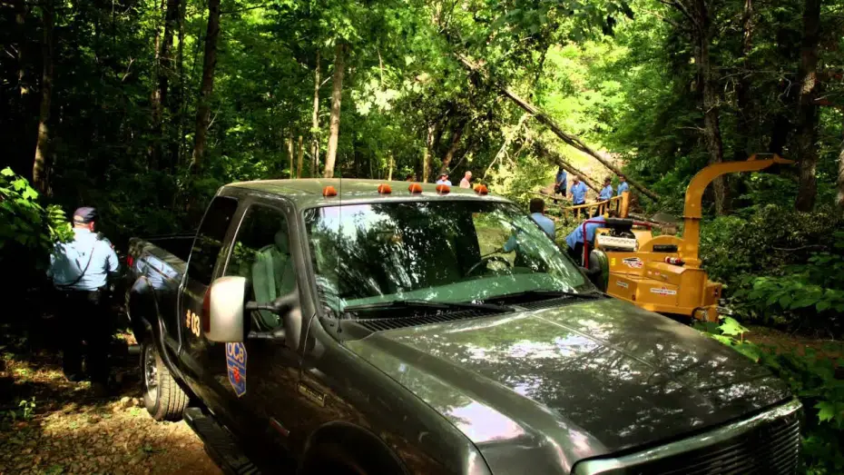 Video for the film Breakout — Breakout (2013) - Trailer