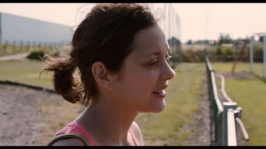 Video for the film Two Days, One Night — DUE GIORNI, UNA NOTTE - Trailer Ufficiale Italiano