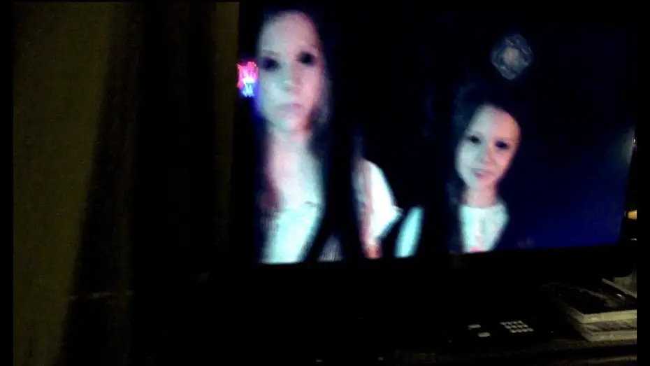 Video for the film Paranormal Activity: The Marked Ones — Paranormal Activity : The Marked Ones - Bande Annonce VOST