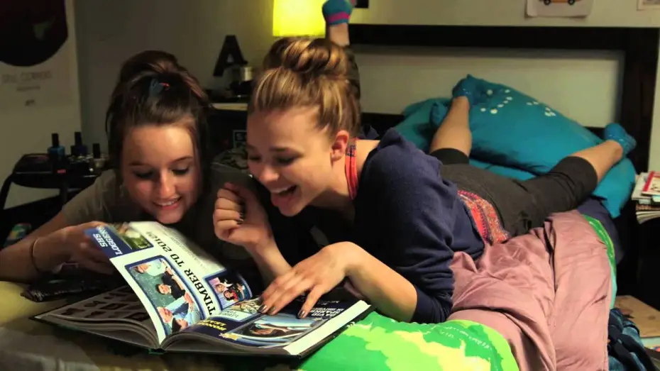Video for the film Laggies — GIRLS ONLY bande annonce VF