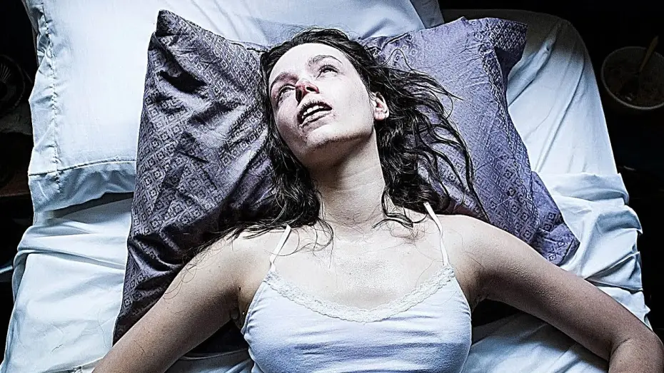Video for the film Starry Eyes — Starry Eyes - Trailer 1 - Deutsch
