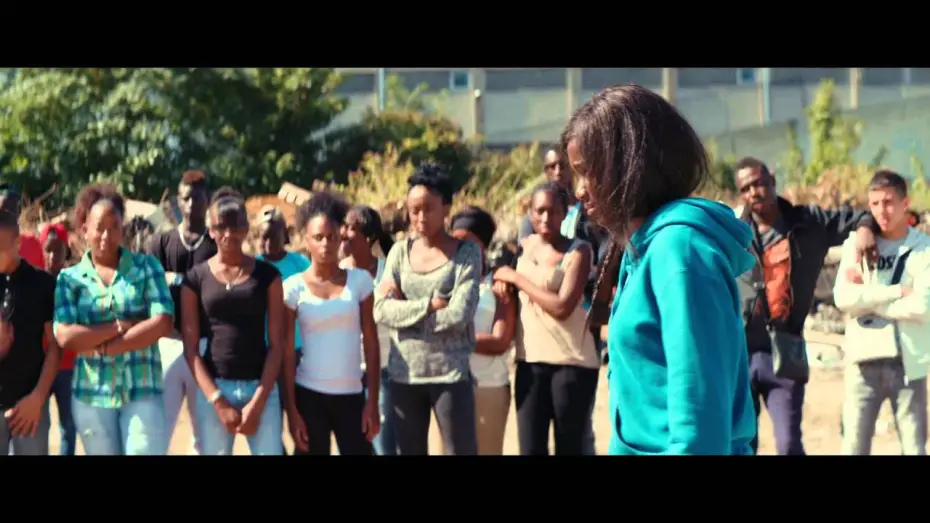 Video for the film Girlhood — Girlhood - Tráiler oficial (versión española)