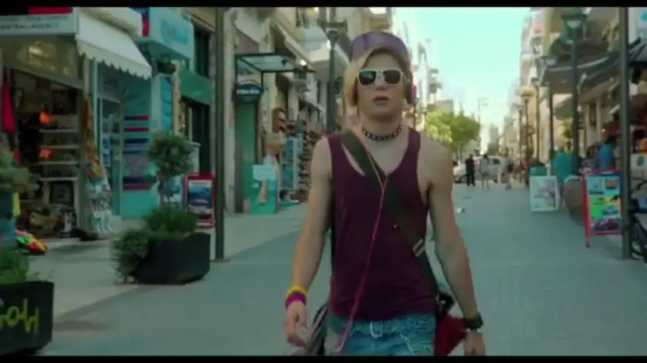 Video for the film Xenia — Pazza Idea (Xenia) - Trailer italiano - dal 28 agosto al cinema