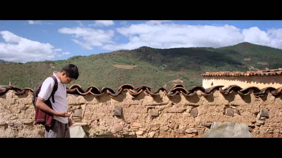 Video for the film Esta canción de amor es para Fátima — Esta canción de amor es para Fátima / Trailer