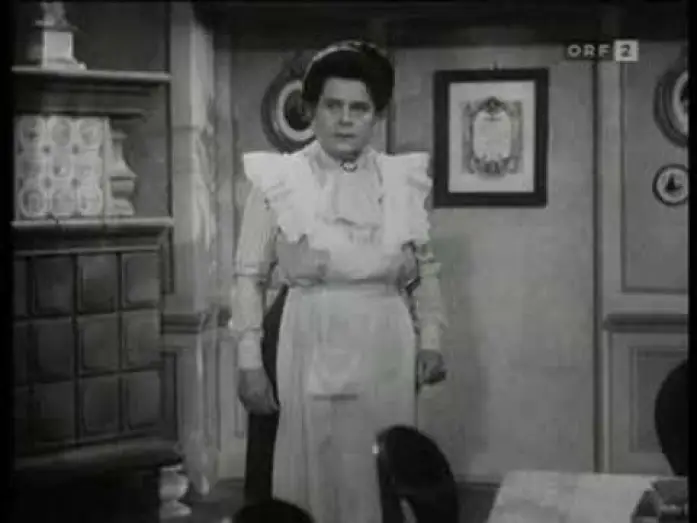 Video for the film Schwarz auf weiß — Schwarz auf Weiß - Da schau, ein Rauchfangkehrer