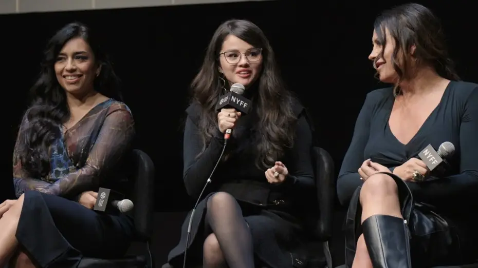 Video for the film Emilia Pérez — Jacques Audiard, Zoe Saldaña, Selena Gomez, Karla Sofía Gascón, and More on Emilia Pérez
