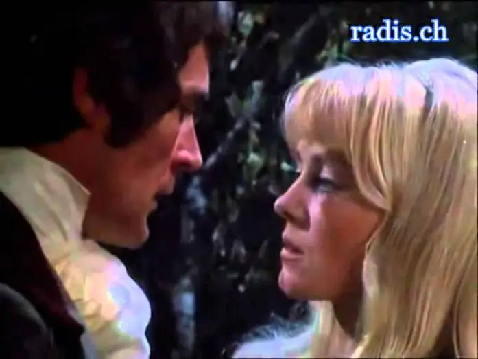Video for the film Lust for a Vampire — Nur Vampire Küssen Blutig Trailer