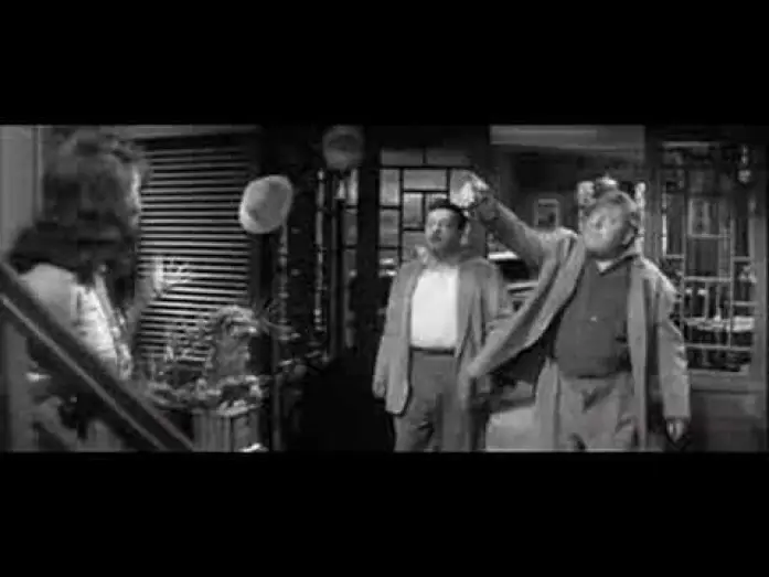 Video for the film A Monkey in Winter — Du Hoang Ho au Yang Tse Kiang